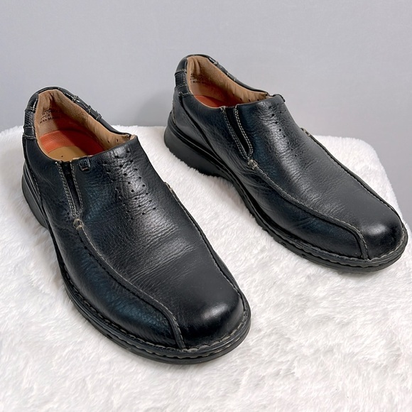 Clarks Men\'s Unstructured Black Leather Slip On Shoes size 11.5 main image 9